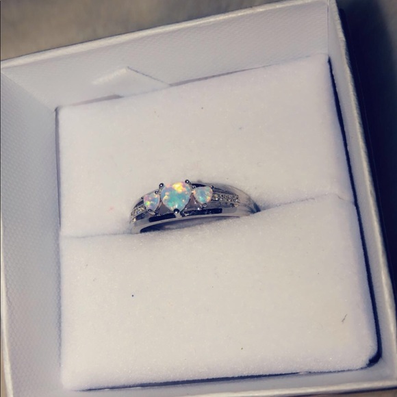 Ring🌟💫 - Picture 2 of 3